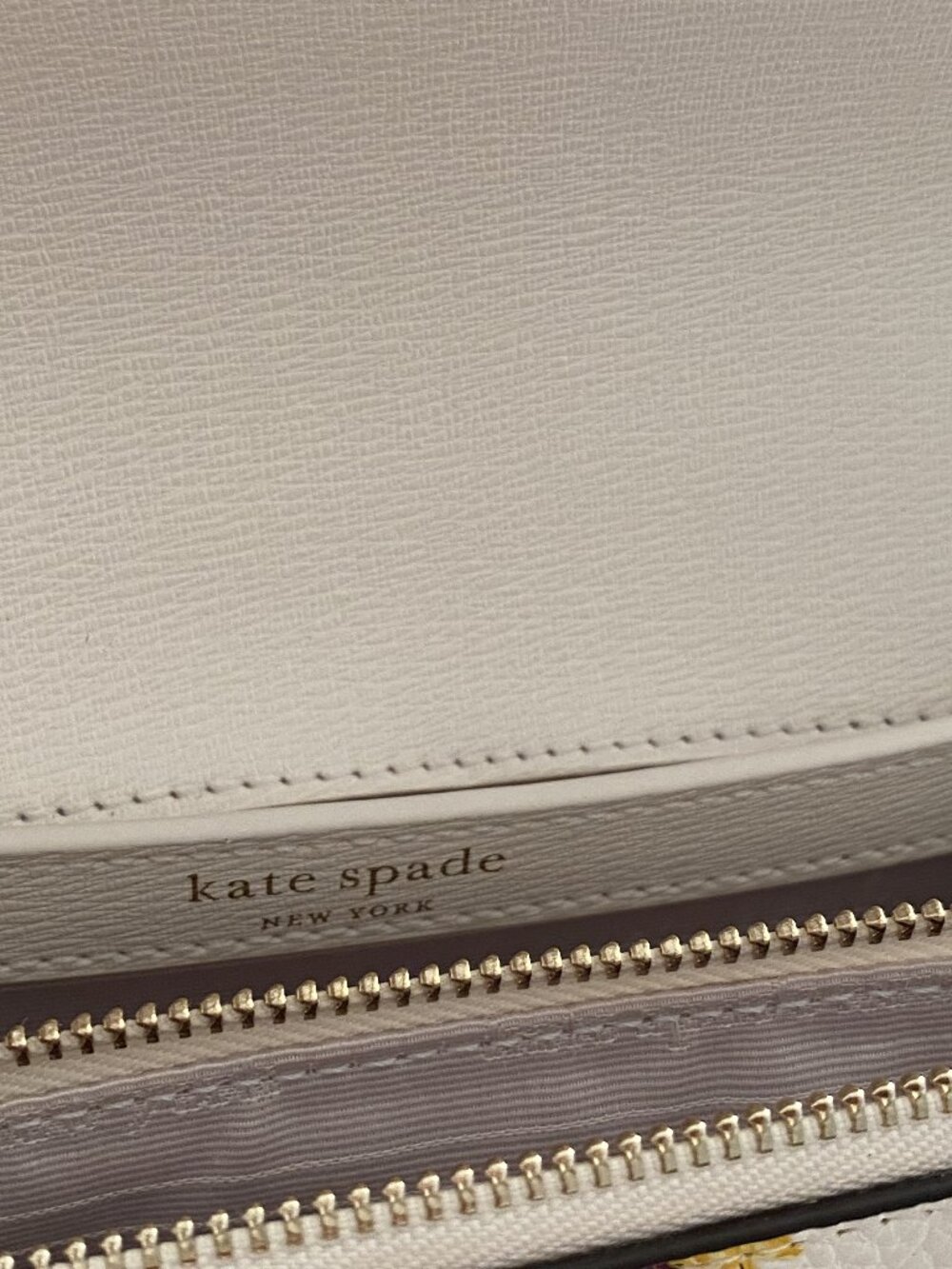 KATE SPADE Knott Tulip Toss Floral Flap Crossbody with Matching Cardholder - Picture 7 of 8